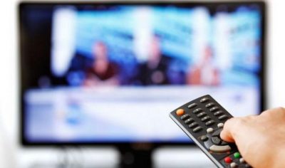 Телевізор, пульт