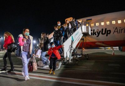 У МОЗ розповіли, чи є серед евакуйованих з Італії українців інфіковані COVID-19