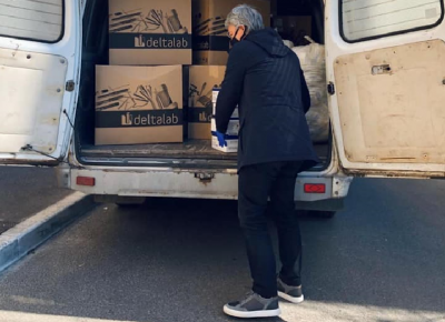 Ткаченко передал киевской больнице респираторы и лабораторные материалы