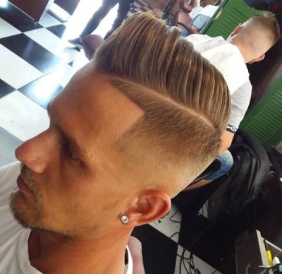 Без "понтів" – в моду повернулася чоловіча стрижка полька з 70-х: фото