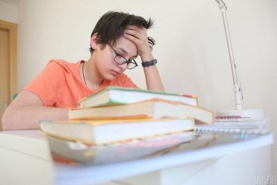 Онлайн-уроки для школярів: розклад і де дивитися