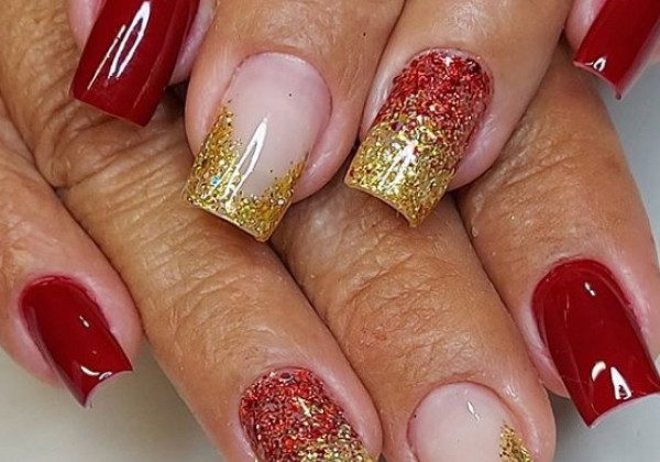 Дивитися й плакати: модний манікюр 2020, який дуже додає віку рукам - фото