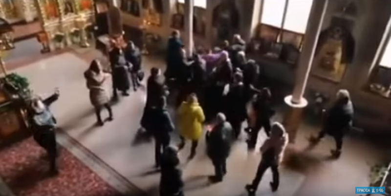 В Одесі священики ПЦУ і УПЦ КП влаштували в храмі мордобій: епічне відео