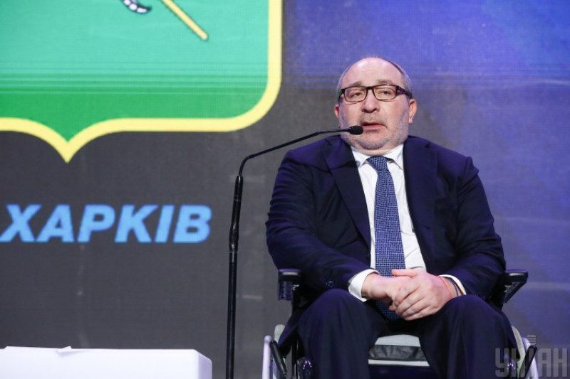 Кернес запропонував відсвяткувати День перемоги з фотографіями на балконі