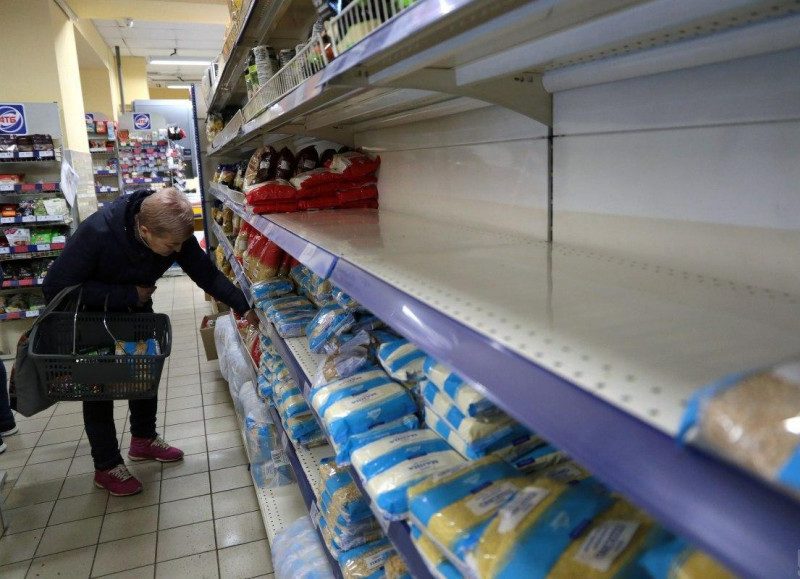 Карантин в Украине : супермаркеты изменили график работы - какие и как именно