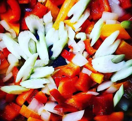 У великоднє меню можна включити медальйони з овочами У великоднє меню можна включити медальйони з овочами