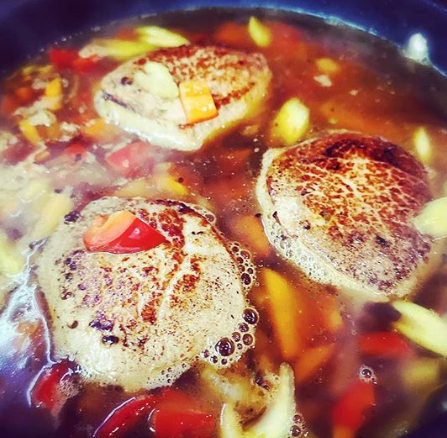 У великоднє меню можна включити медальйони з овочами У великоднє меню можна включити медальйони з овочами