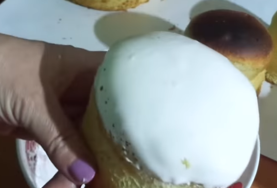 Для глазури на паски понадобятся четыре ингредиента – Пасхальный кулич, который всегда получается