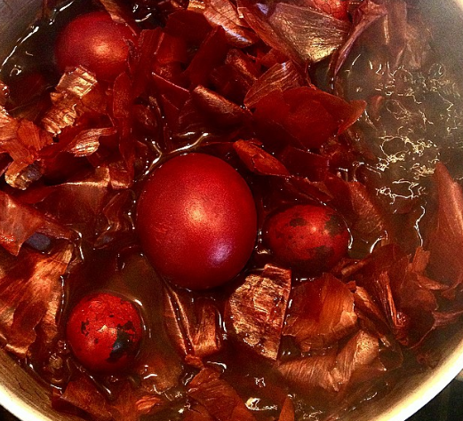 Яйця на Великдень можна пофарбувати класичним способом – Пасхальні яйця Яйця на Великдень можна пофарбувати класичним способом – Пасхальні яйця