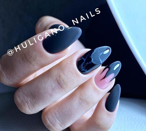 Чорний манікюр 2020