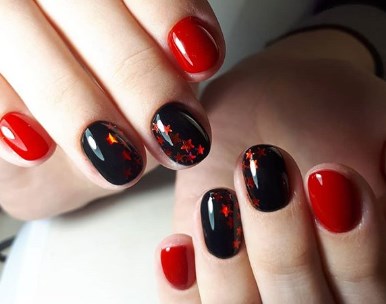 Чорний манікюр 2020