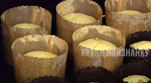 В формах тесто на паски должно хорошенько подрасти – Рецепт пасхи на пол-литра молока