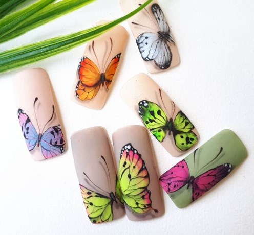 Весняний манікюр 2020