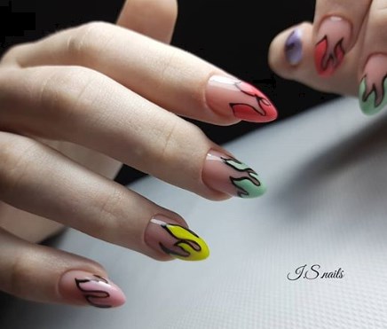 Весняний манікюр 2020