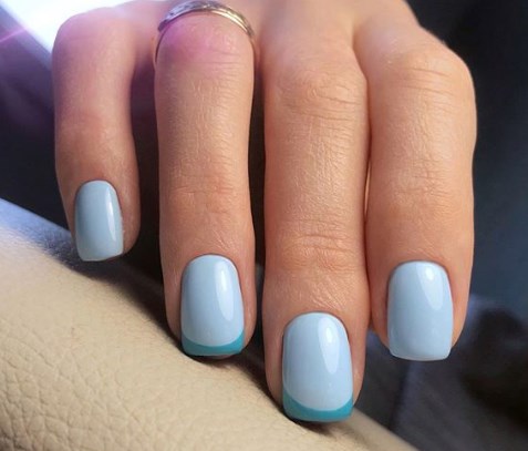 Блакитний манікюр весна 2020 Блакитний манікюр весна 2020