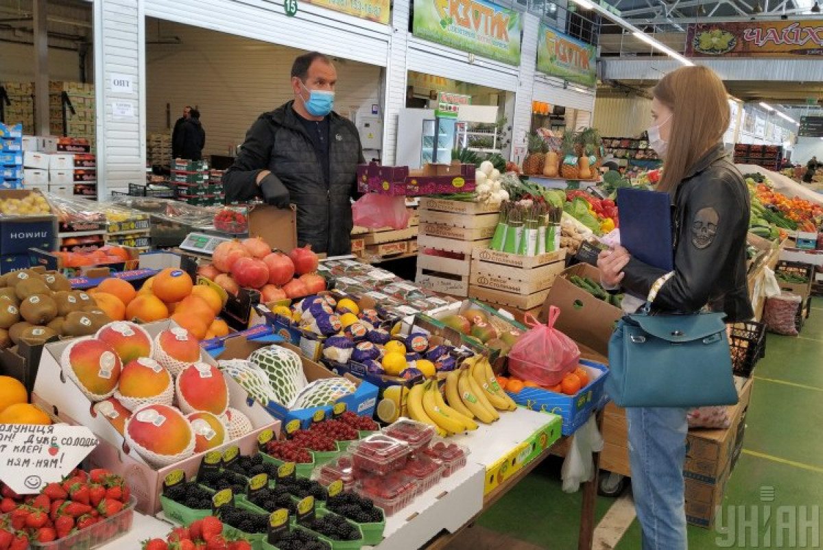 Италия торговля. Продуктовый рынок. Продуктовая ярмарка. Продовольственный рынок. Рынок продуктов.