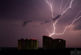 Синоптики попередили, що сьогодні у Києві до 23:55 очікується гроза – Погода Київ сьогодні Синоптики попередили, що сьогодні у Києві до 23:55 очікується гроза – Погода Київ сьогодні