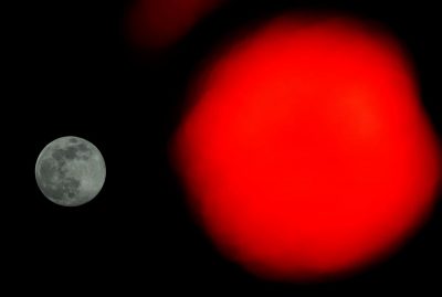 Зійшов Рожевий Місяць 2020: головні факти та яскраві фото і відео