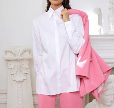 У моду з 19-го століття повернулися великі жіночі сорочки: фото