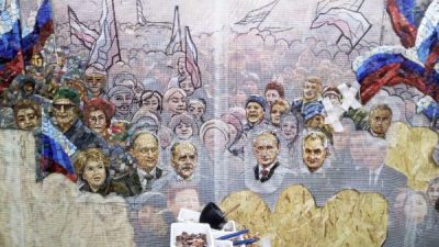 'Ікони з Путеным треба х*ярить': в Мережі розлютилися через фрески у храмі з Путіним і Сталіним