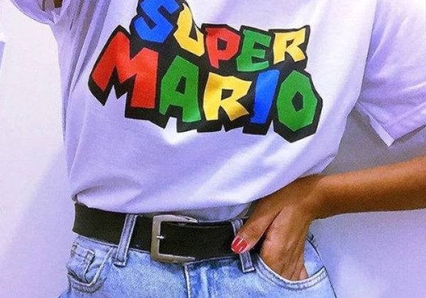 У моду з 90-х повернулися сентиментальні футболки: фото