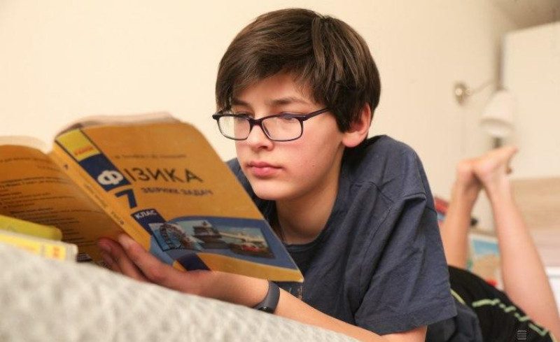 Дистанційна освіта в Україні – що чекає батьків і дітей