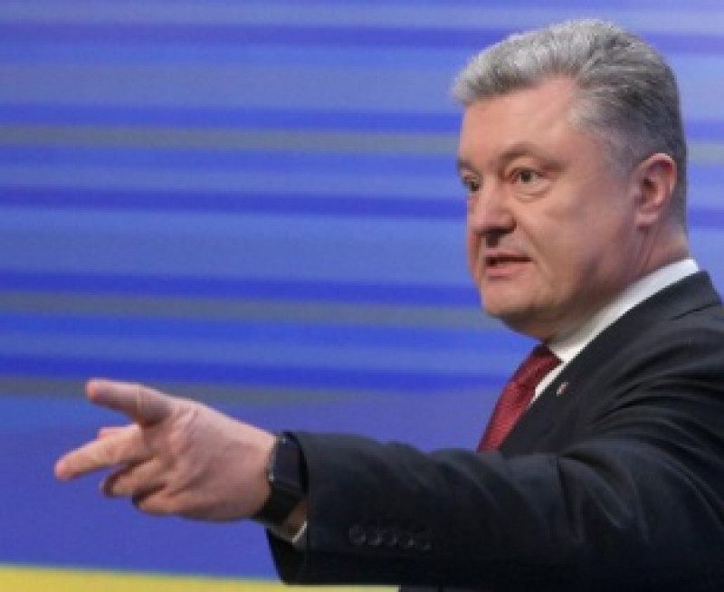 На Порошенко завели уголовное дело за злоупотребления: стали известны детали