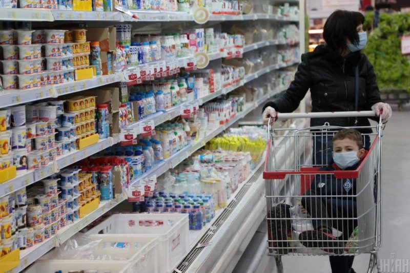 У Кабміні розповіли, як приборкають ціни на продукти під час карантину