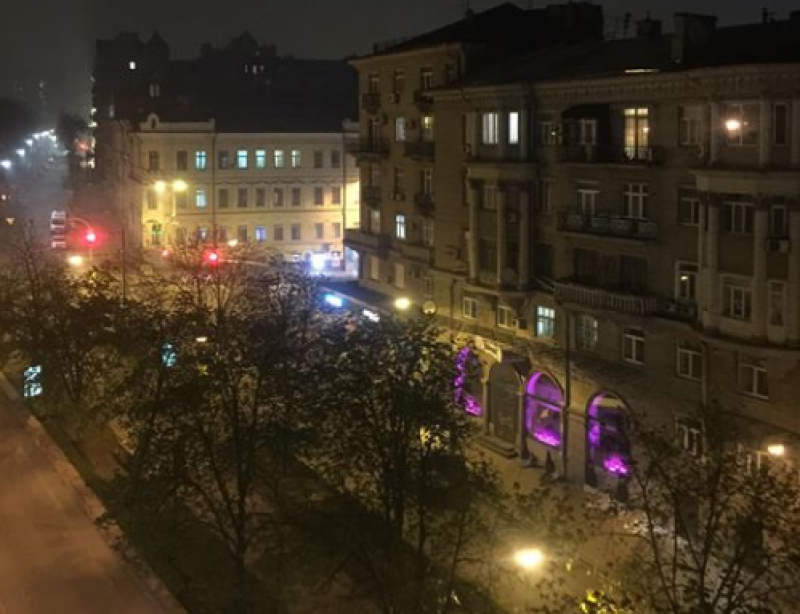 "Град із змій і скорпіонів вже нікого не здивує": в Мережі обурені димом в Києві