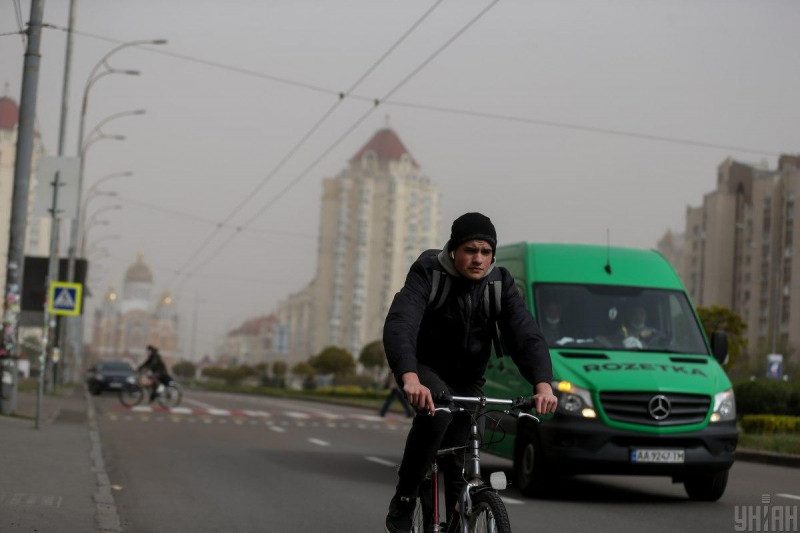 Вдыхать полной грудью: в Гидрометцентре разрешили киевлянам открывать окна для проветривания
