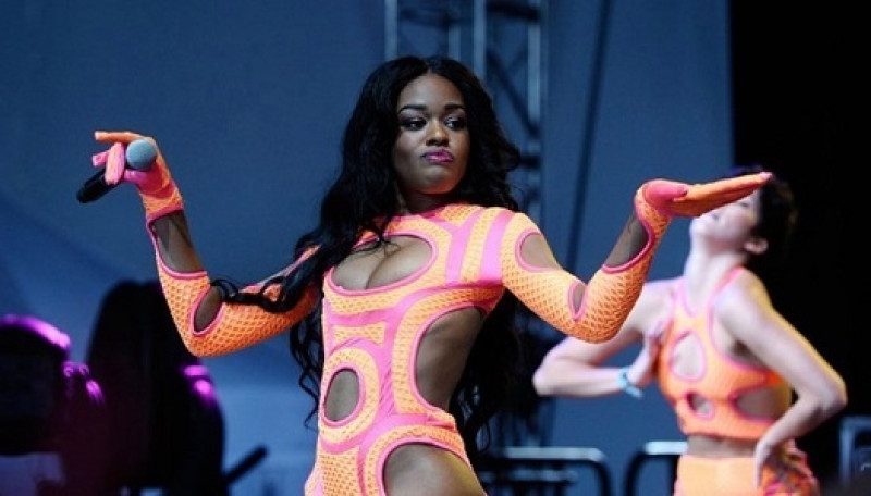 "Мийте дупи у криниці": Азилія Бенкс публічно принизила росіян