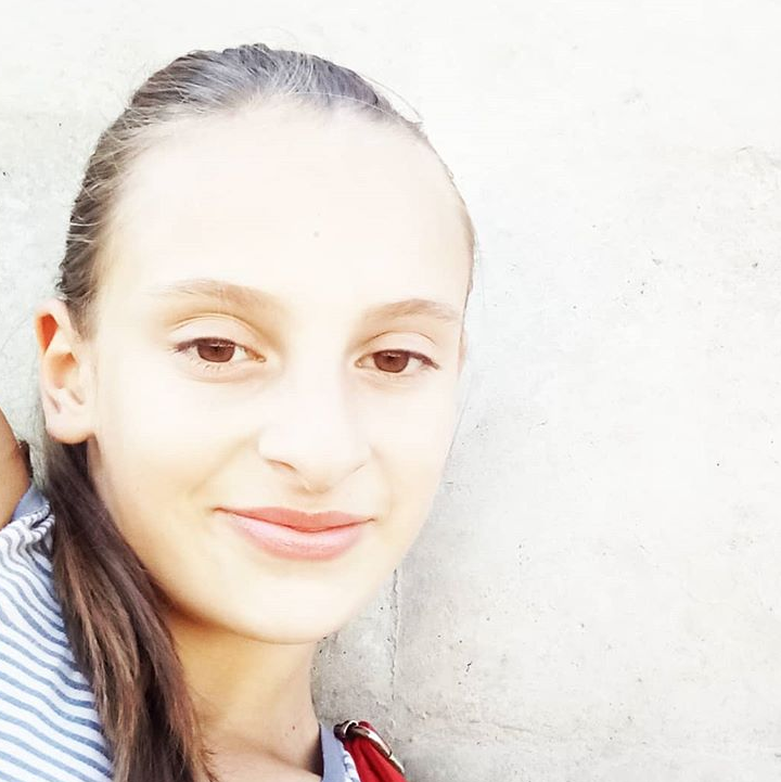 Оприлюднені фото 13-річної дівчинки, якій мама відрізала голову Оприлюднені фото 13-річної дівчинки, якій мама відрізала голову