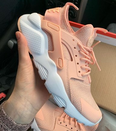 Модні кросівки літо 2020