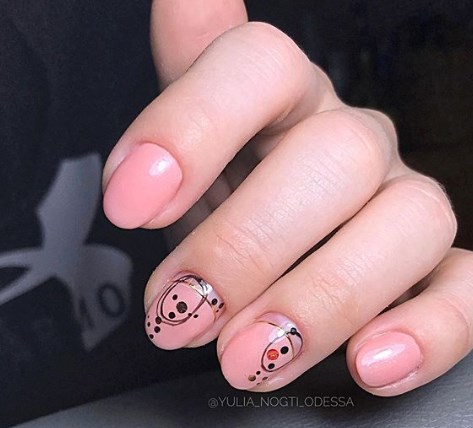 Літній манікюр на короткі нігті Літній манікюр на короткі нігті