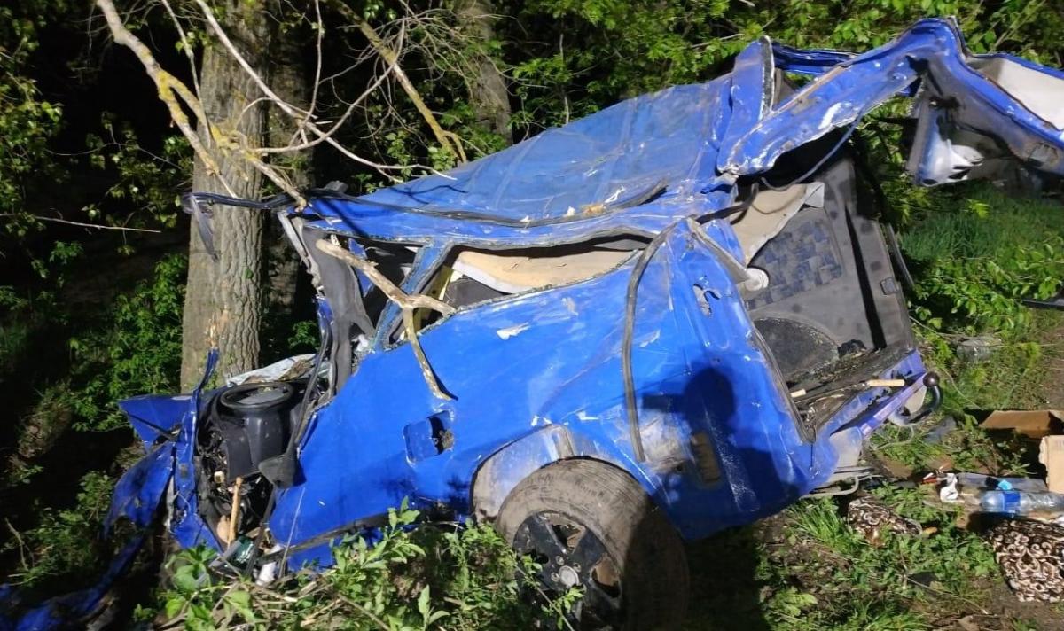 У Вінницькій області в результаті ДТП загинули троє військових У Вінницькій області в результаті ДТП загинули троє військових