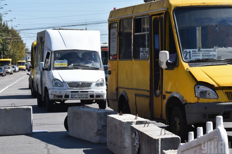 В Кабмине хотят заменить маршрутки автобусами и электробусами – Коронавирус в Украине В Кабмине хотят заменить маршрутки автобусами и электробусами – Коронавирус в Украине