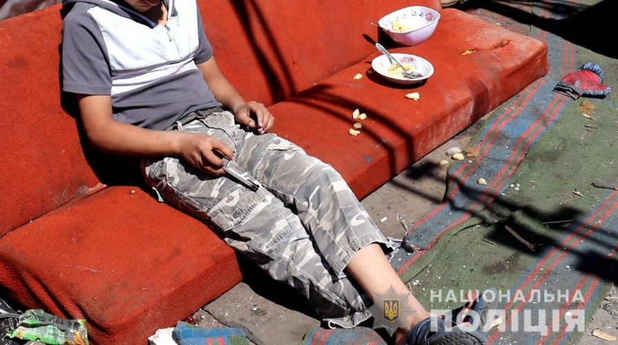 Діти на смітнику в Херсоні