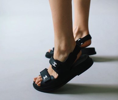 Модні татові сандалі 2020