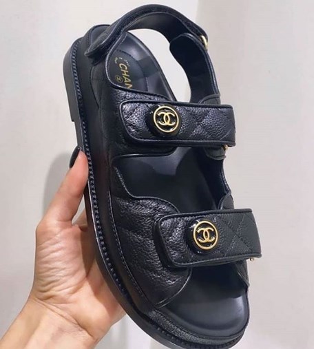 Модні татові сандалі 2020