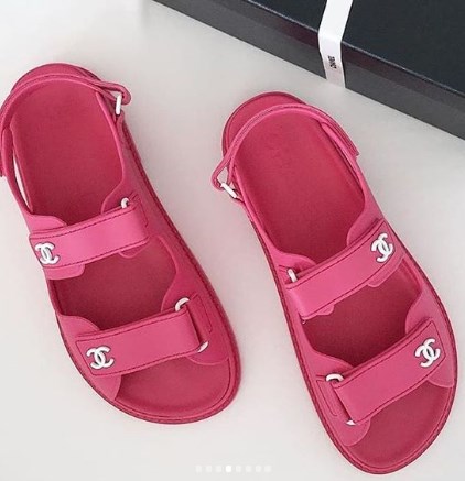 Модні татові сандалі 2020