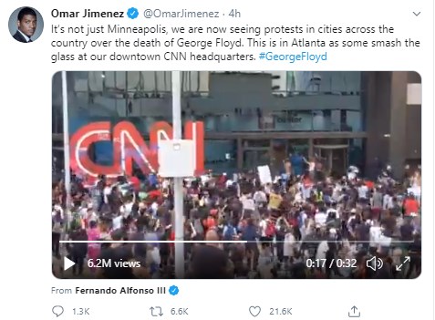 Жгут автомобили, бросают камни: в США начались жестокие погромы, на улицы вывели нацгвардию