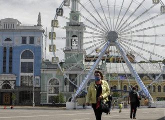 Коронавірус в Україні розбушувався через вибори - Зеленський Коронавірус в Україні розбушувався через вибори - Зеленський