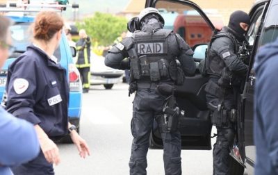 У Франції на заводі сталася кривава стрілянина: є жертви