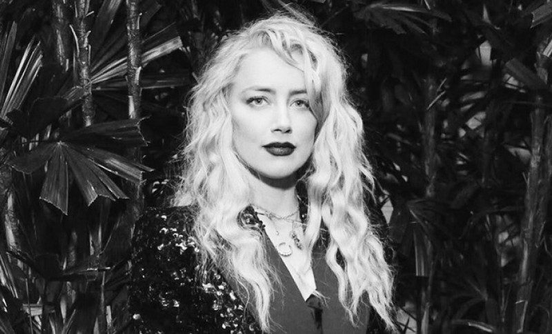 У Ембер Херд померла мати