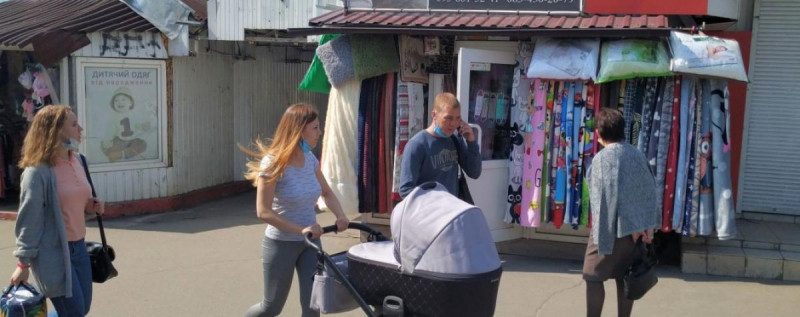 Ослаблення карантину: Кабмін дозволив працювати непродовольчим ринкам