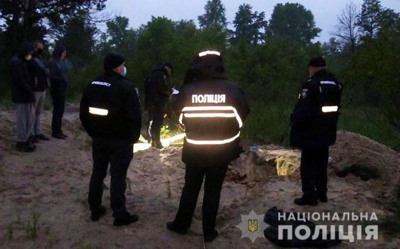 У Києві двоє військових ЗСУ вбили і втопили рибалку, заволодівши його авто - ЗМІ