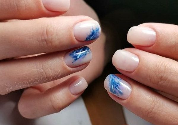 Летний маникюр на короткие ногти