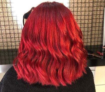 Красный цвет волос говорит о вызове / Instagram
