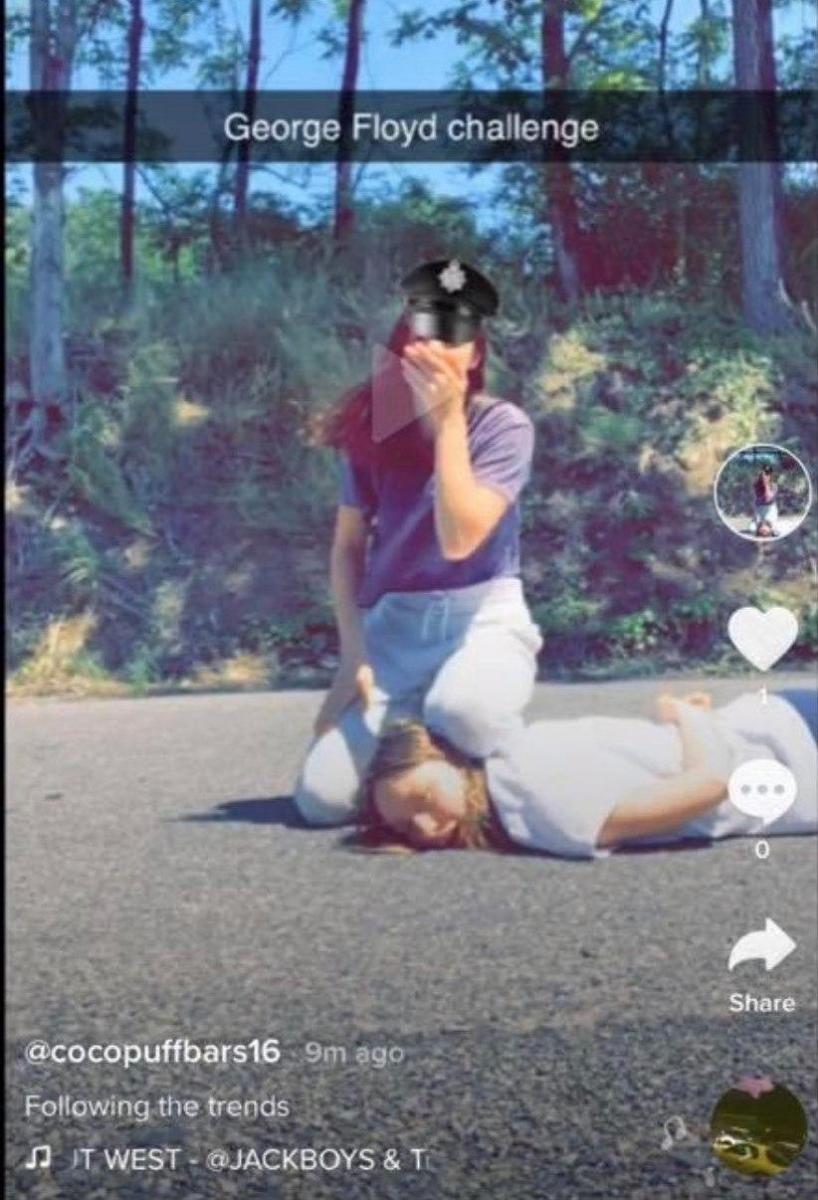 'GeorgeFloydChallenge': в Мережі масово викладають фото зі знущанням над вбивством Джорджа Флойда