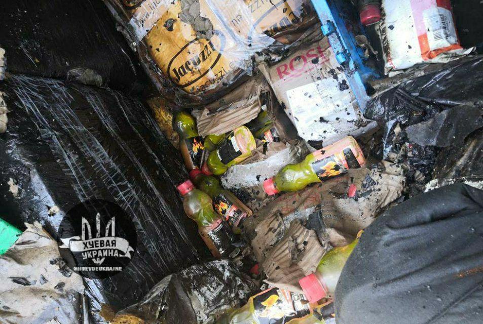 Посилок не дочекаєтеся: у Кривому Розі вщент вигоріла фура Нової пошти